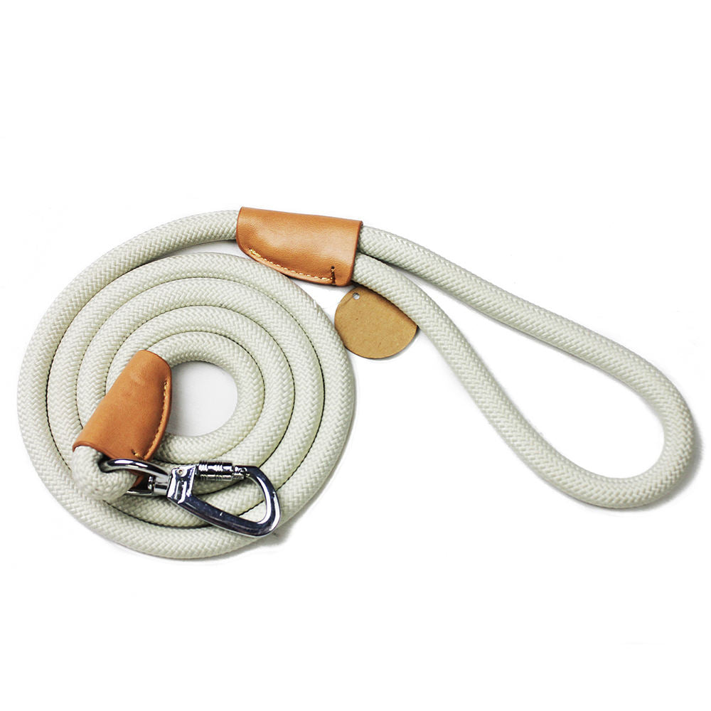 Adjustable braided nylon pet leash suitable for small dogs